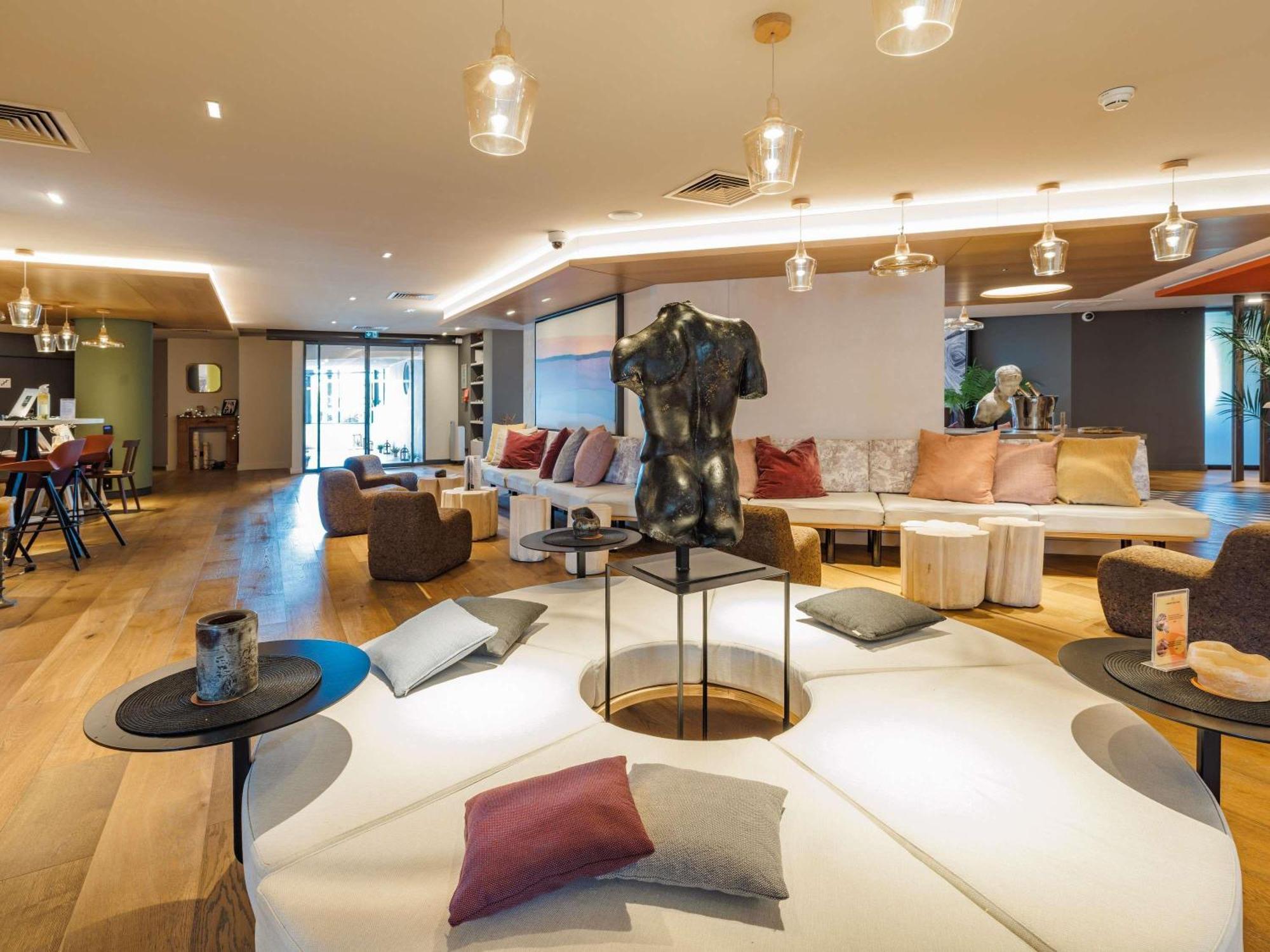 Mercure Valence ヴァランス エクステリア 写真
