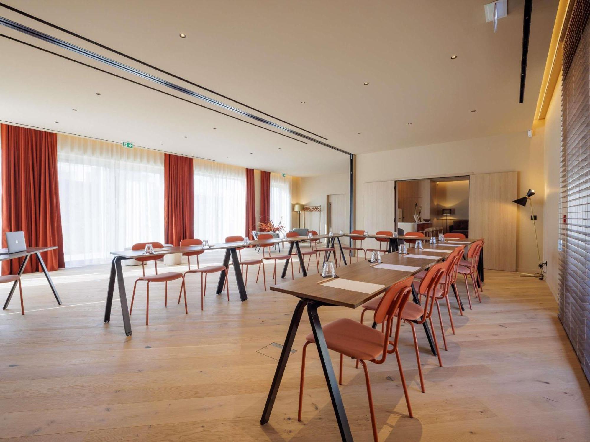 Mercure Valence ヴァランス エクステリア 写真
